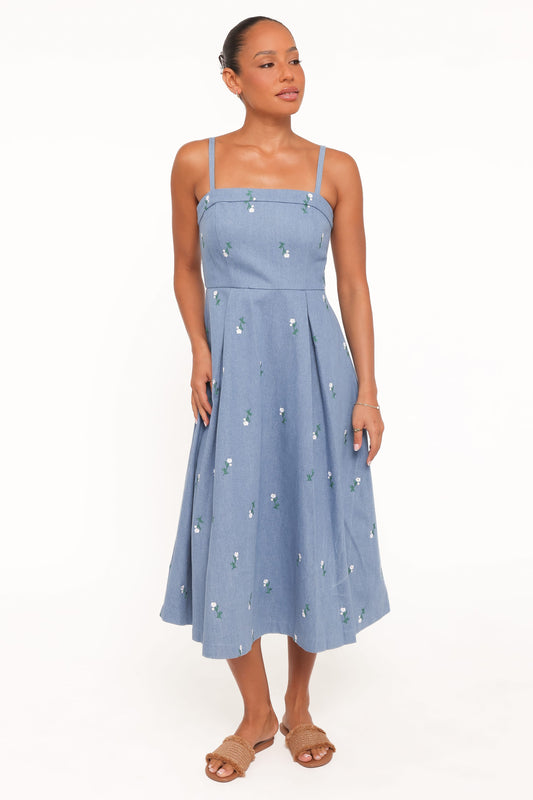 Chelsea Embroidered Midi Dress - Med Denim