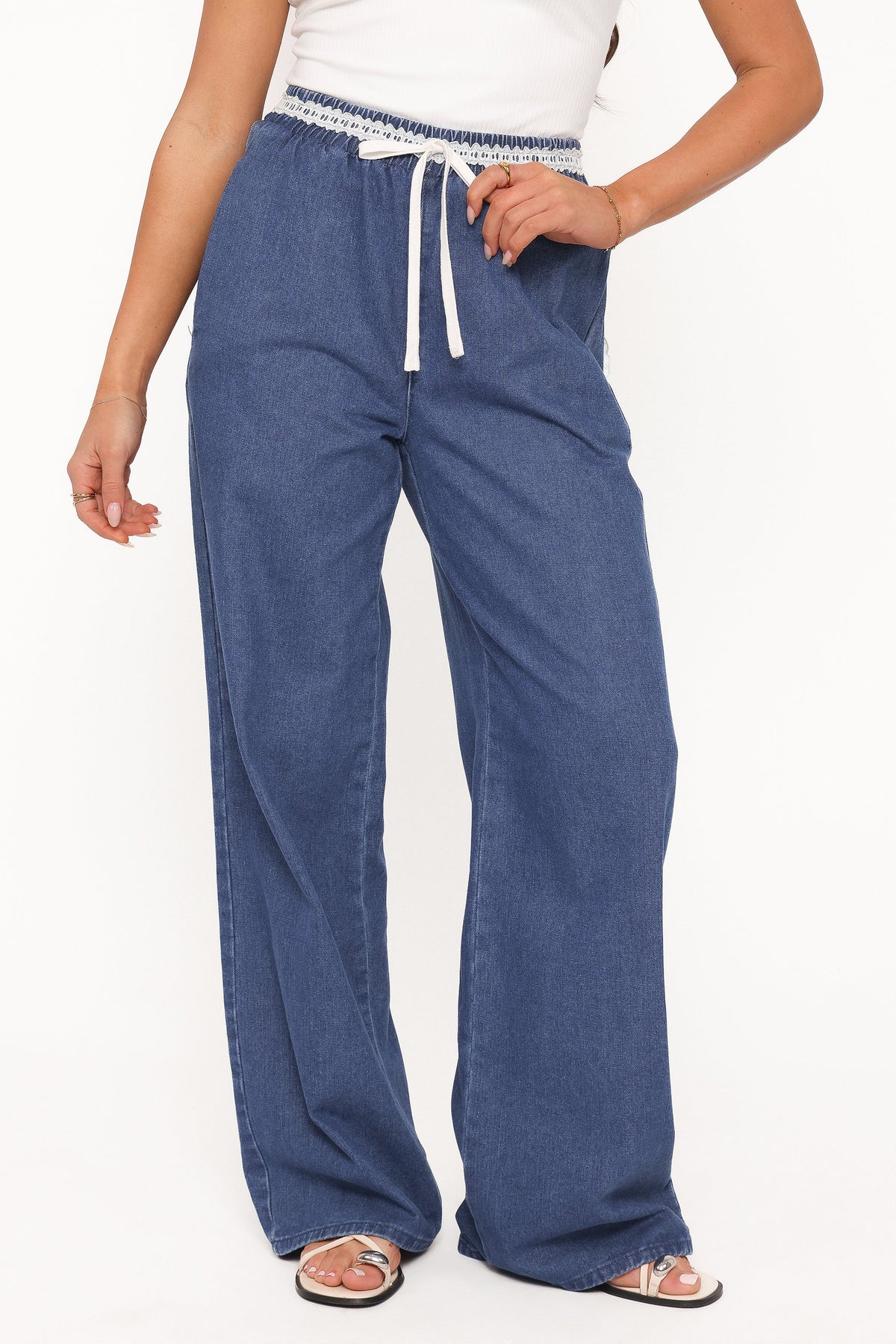 Siun Wide Leg Denim Joggers - Medium Wash