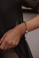 Kaelani Bracelet - Gold/Pearl