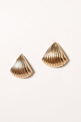 Shell Shaped Earrings - Gold